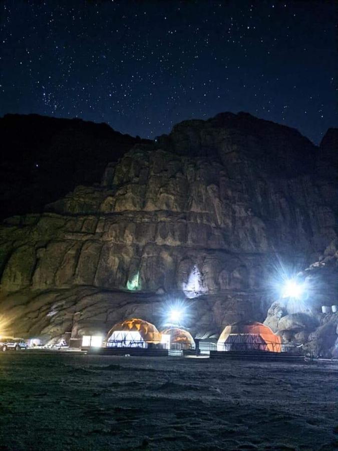 Sami Al Muzna Rum Camp Wadi Rum Exterior foto